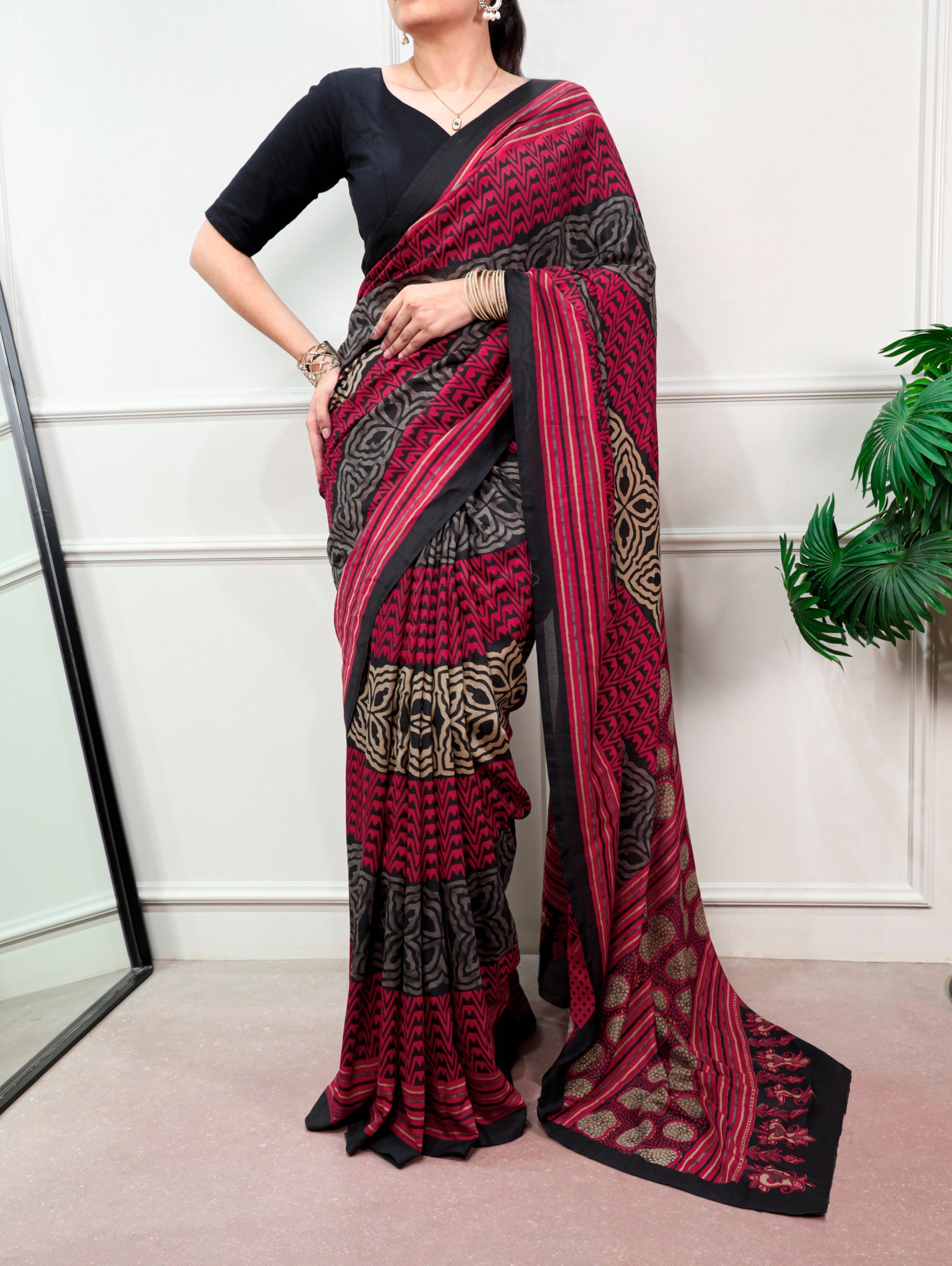 Poly Mal Cotton Printed Saree – YUTIKA-01.550SS
