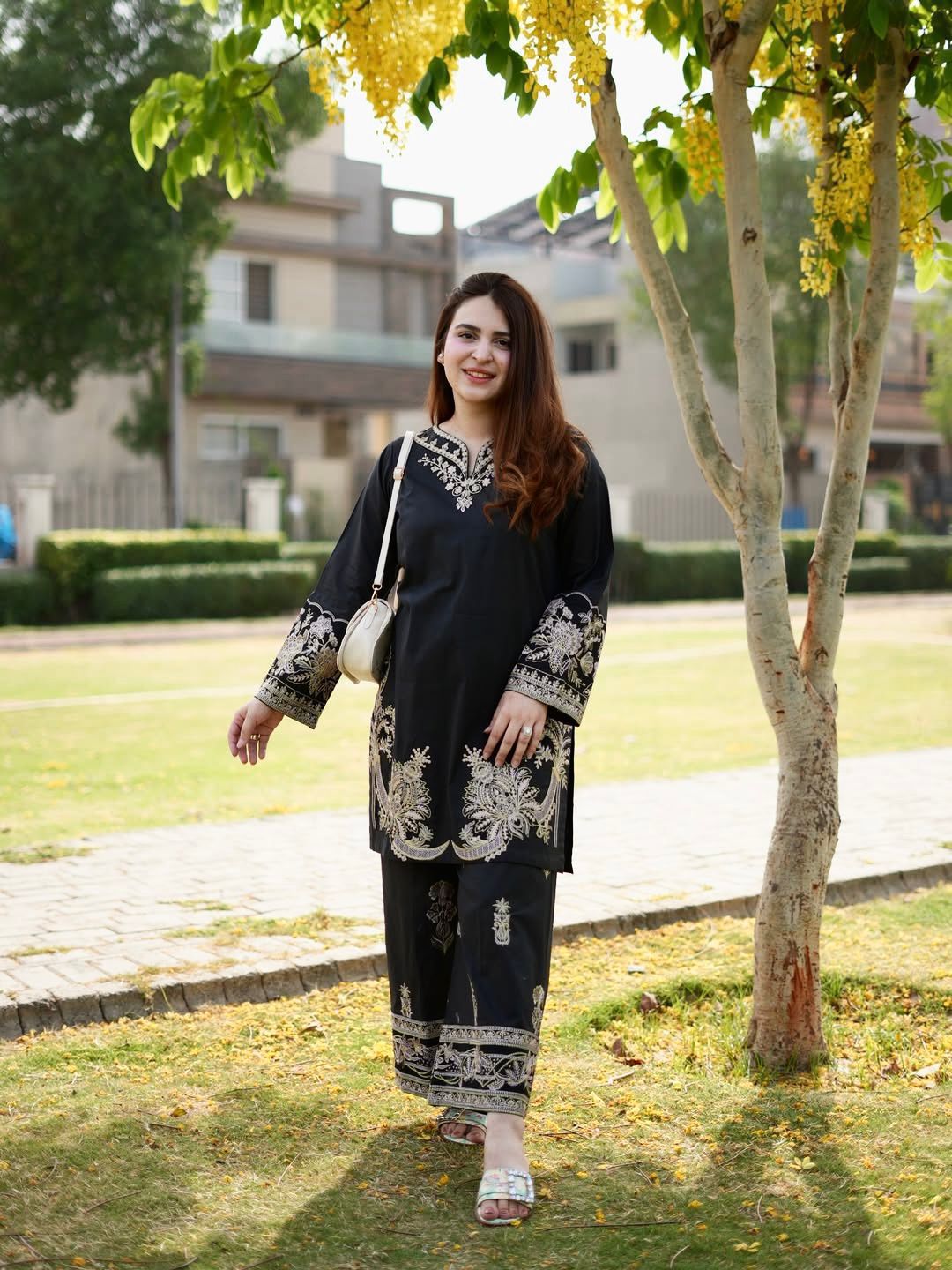 Elegant Black Muslin Cotton Embroidered Kurti Palazzo Set for Women – Premium Co-Ord Set_ssvf(LC 1392)