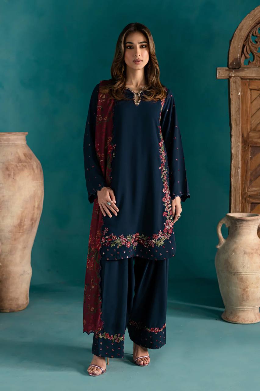 Elegant Embroidered Natural Crepe Silk Kurta Set with Digital Print Dupatta