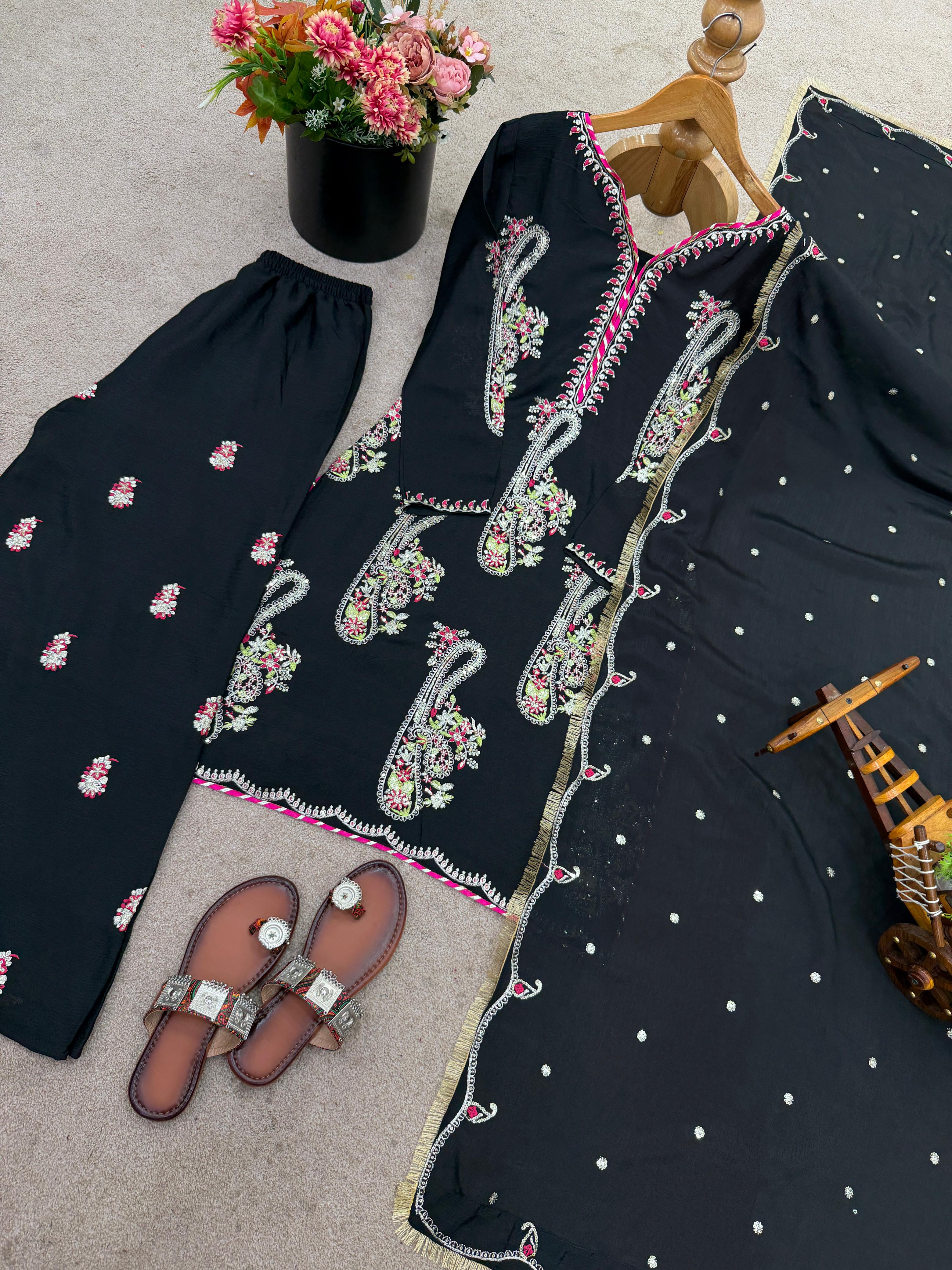 Heavy Chinon Embroidered Kurti Plazzo Set ssvf_jf035.1149