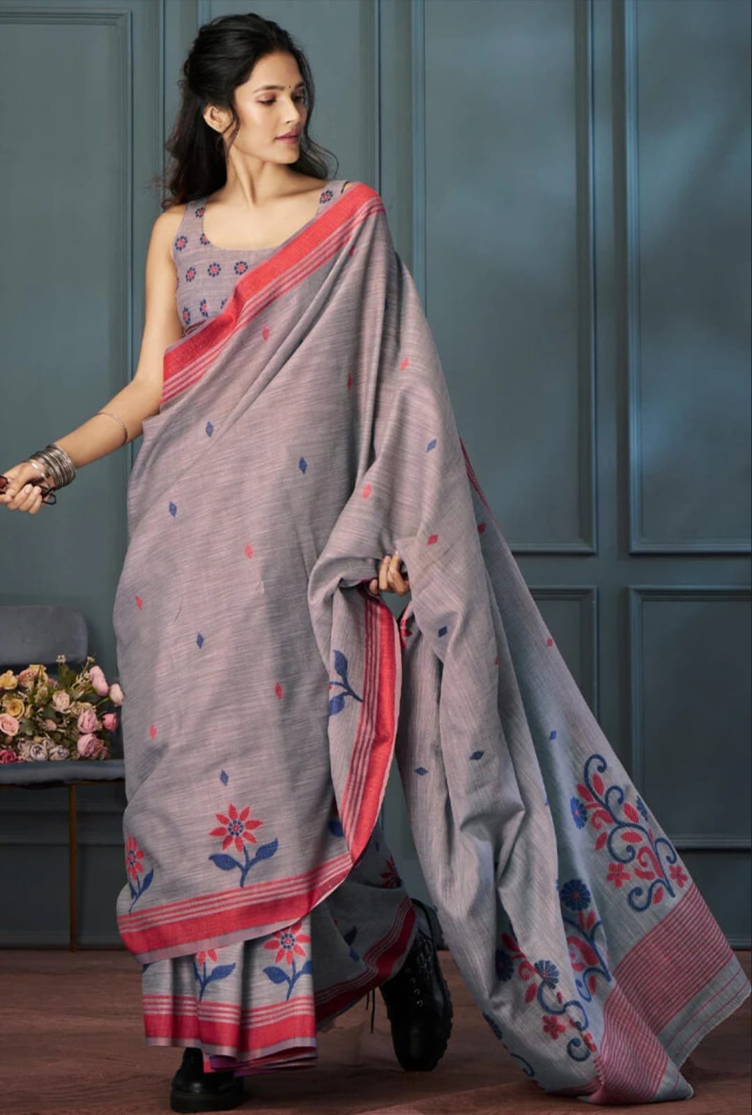 Plain Linen Digital Print Saree – MG665.560SS