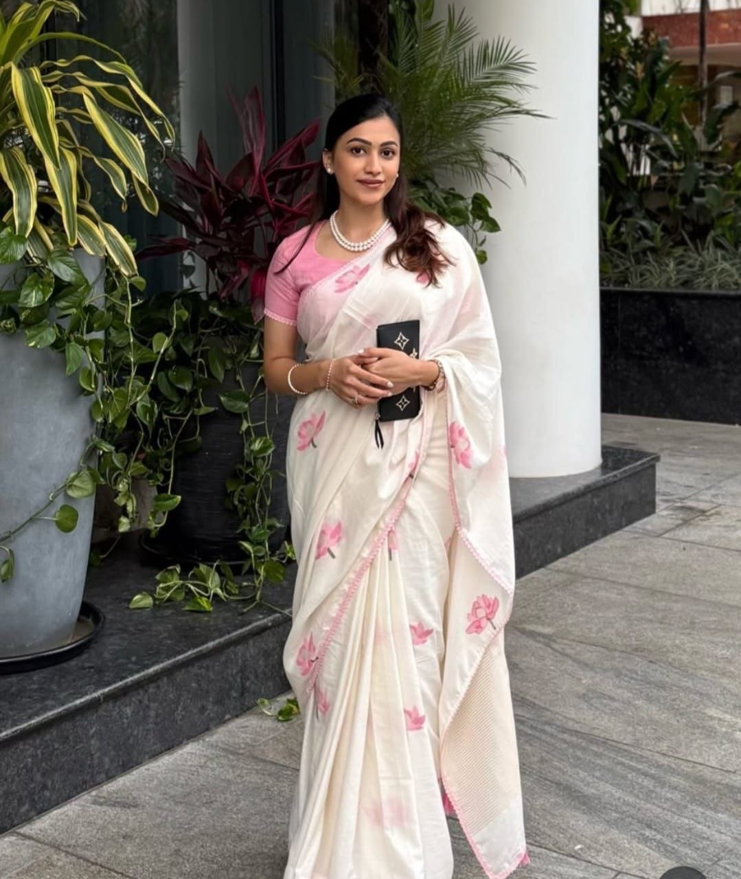 Soft Linen Digital Print Saree with Fancy Lace Border – MG589_599SSV