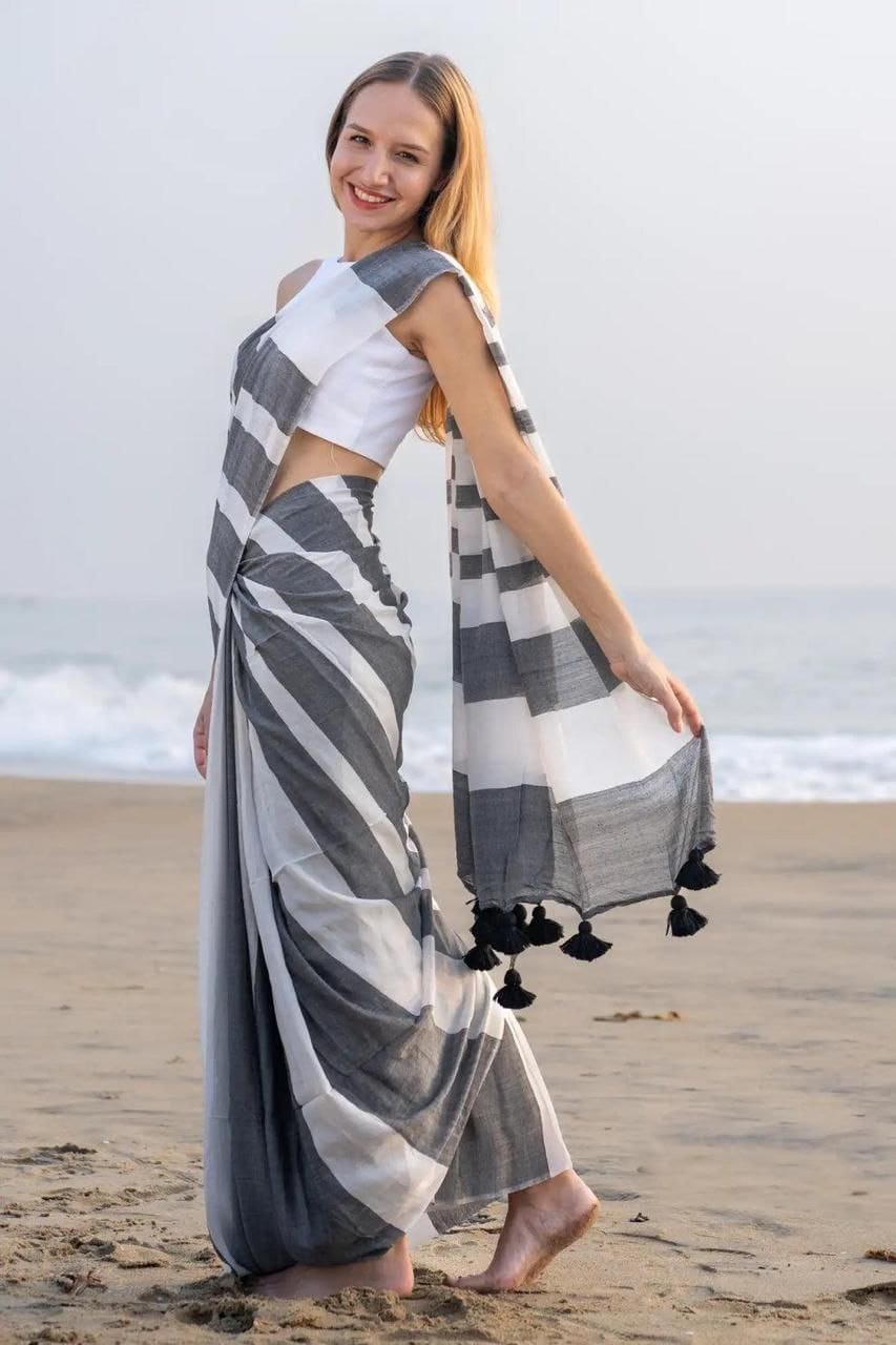 Linen Digital Print Saree with Fumka Border – MG583_560SS