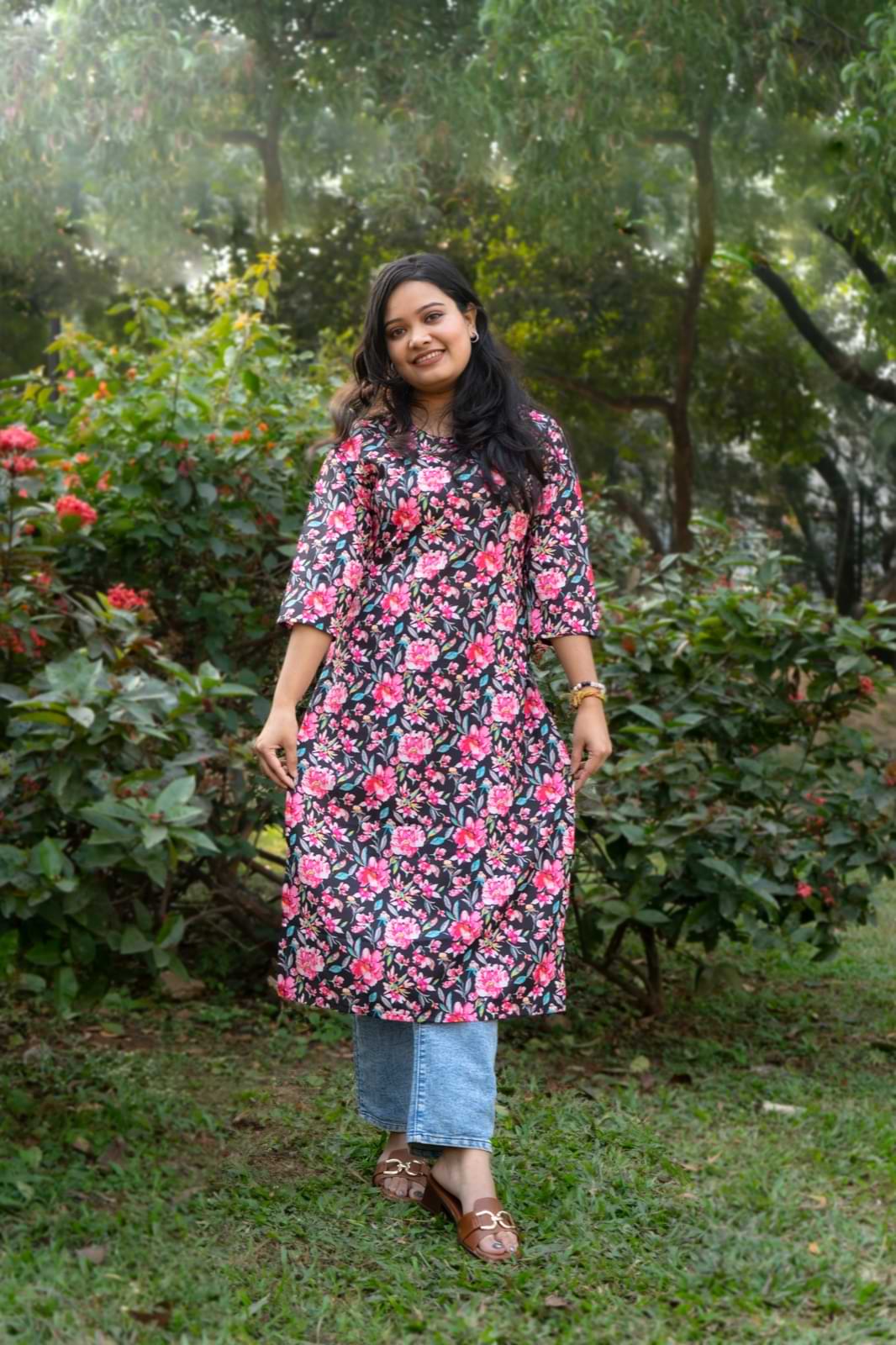Premium Rayon Slub Floral Printed Women’s Kurti – Soft, Comfortable & Stylish (S to XXL)