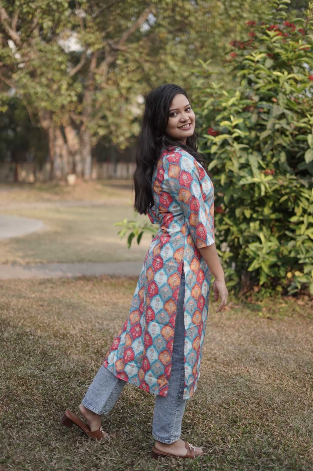 Premium Rayon Slub Floral Printed Women’s Kurti – Soft, Comfortable & Stylish (S to XXL)