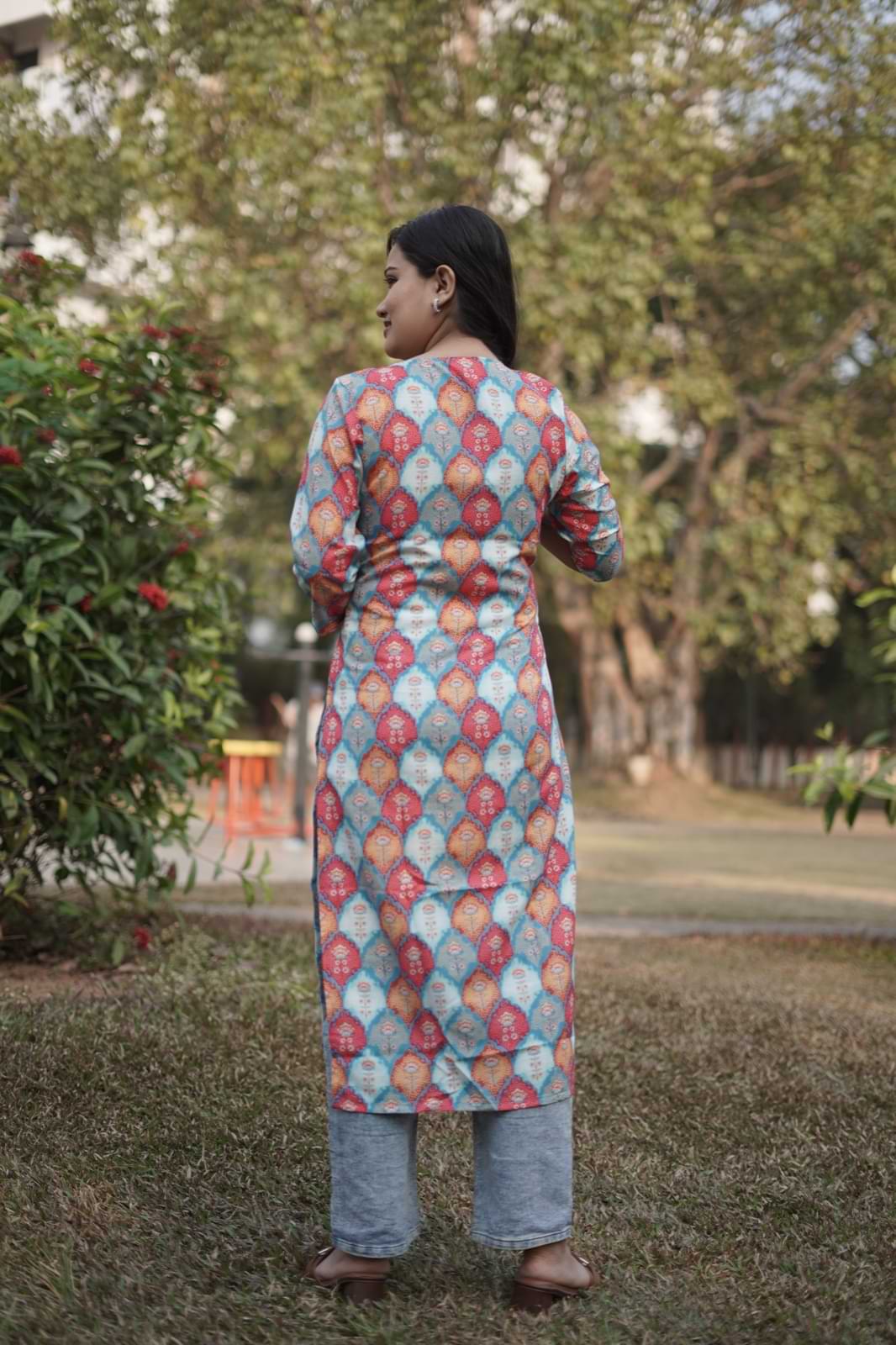 Premium Rayon Slub Floral Printed Women’s Kurti – Soft, Comfortable & Stylish (S to XXL)