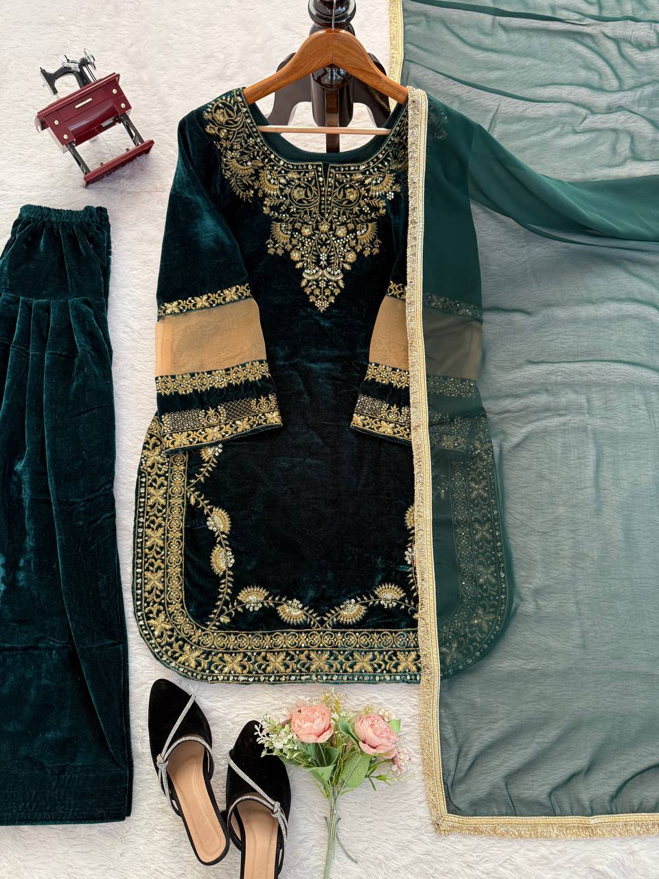 Premium Velvet Thread & Sequins Embroidered Readymade Suit Set With Dupatta –DNo.1206