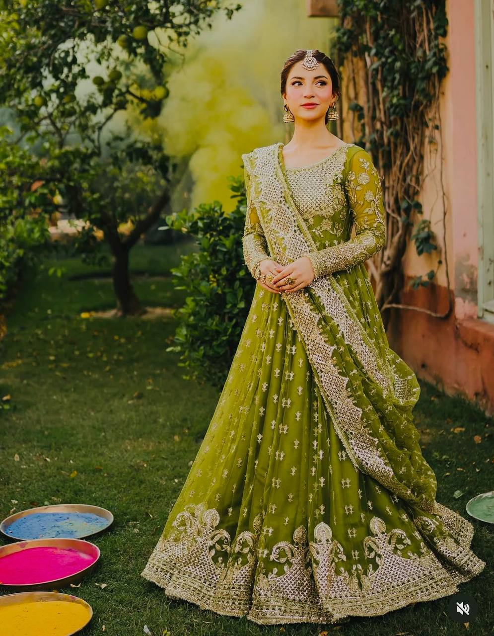 Pure Fox Georgette Embroidered Gown Set I DNo.1364