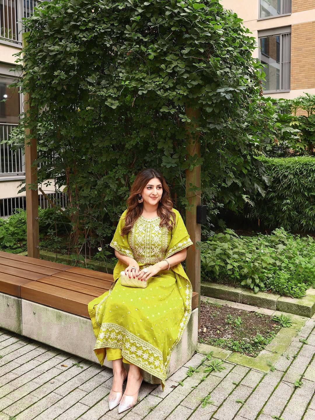 Designer Faux Georgette Embroidered Kaftan Kurti Pant Set | Party & Festive Wear| D.No- 1315.95