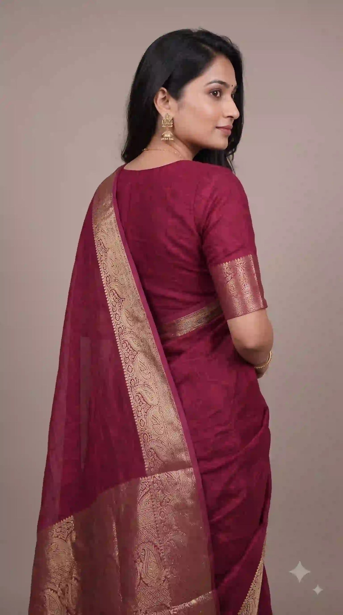 Wine marshmallow saree – back view with zari pallu